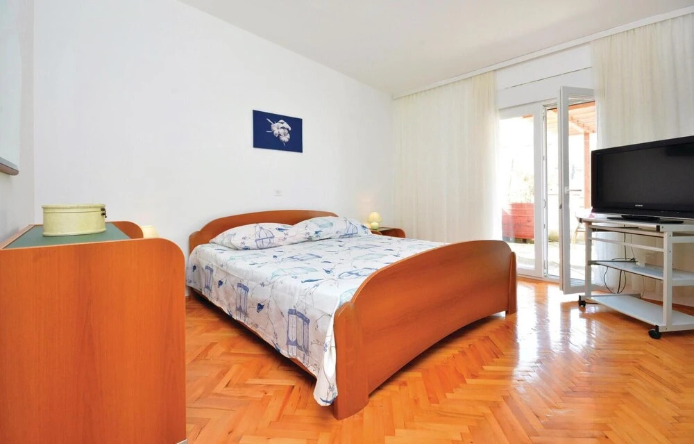 Pet Friendly Home In Srinjine With Sauna