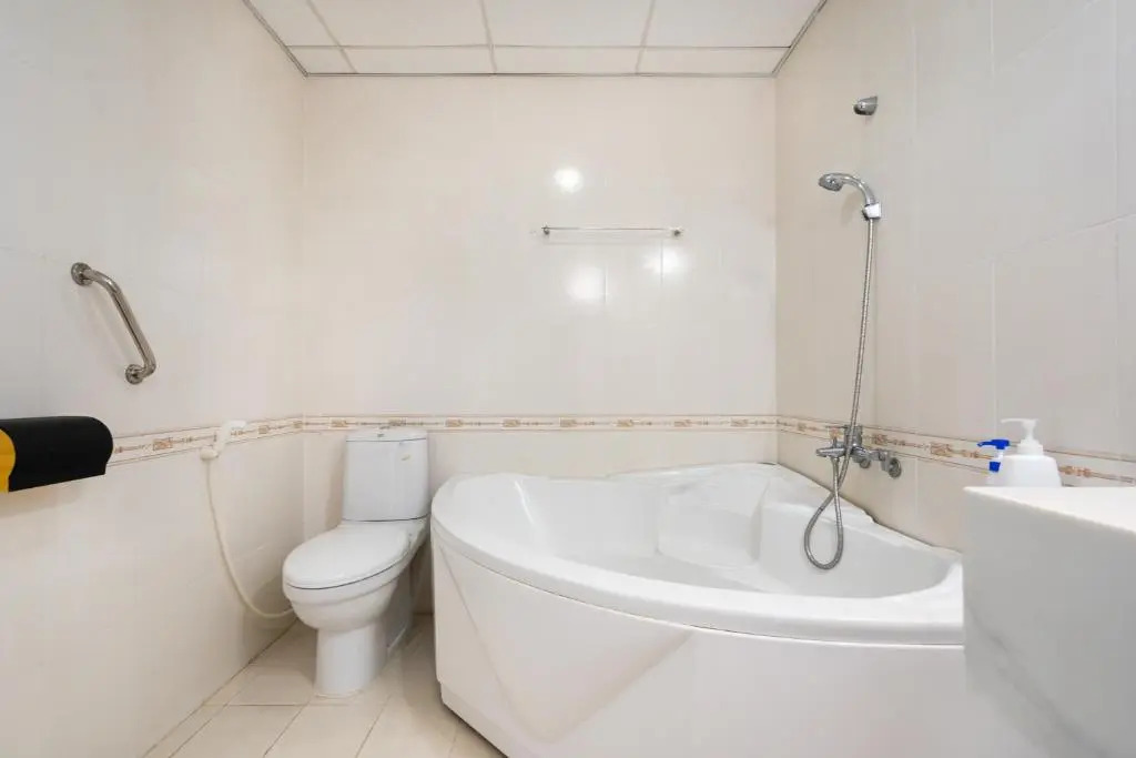 Cabana Hotel Saigon - 260 Ly Tu Trong