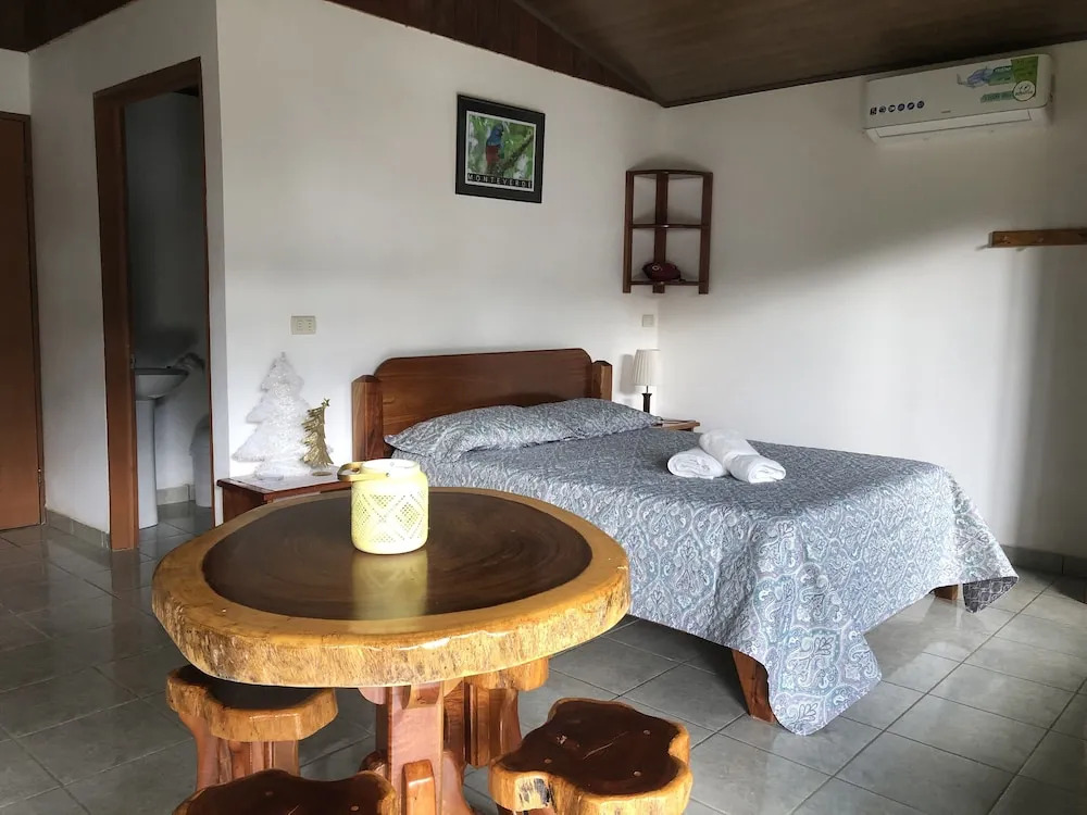 Las Marias Monteverde - Mountain View Cottages & Gardens