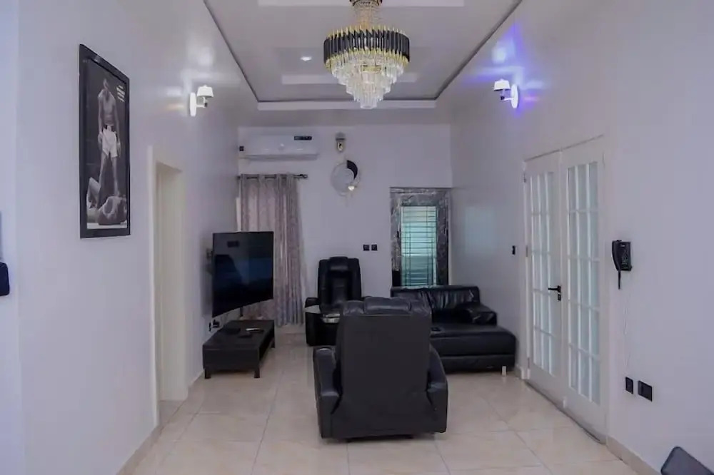 Bamgbose Apartment