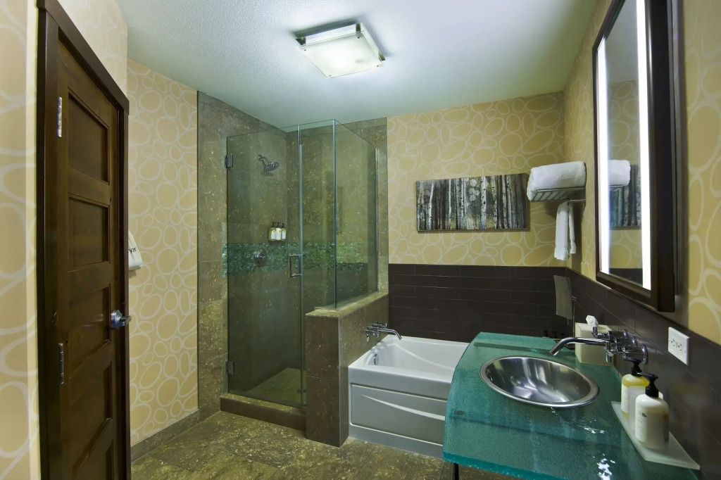 Oxford Hotel Bend