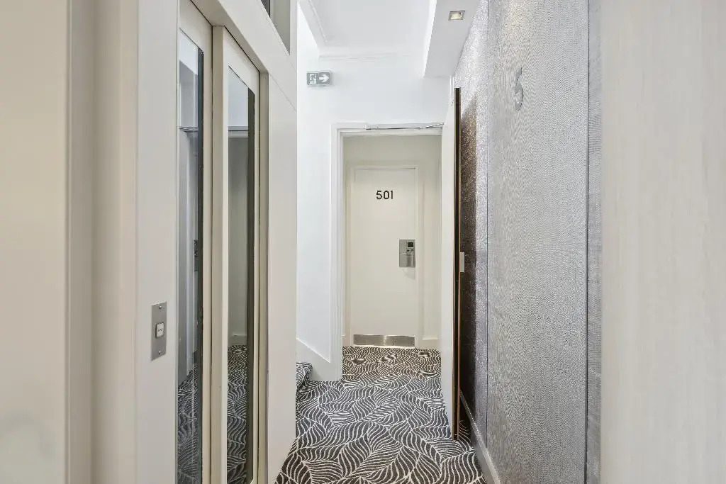 Hotel Duret Paris Champs Elysées
