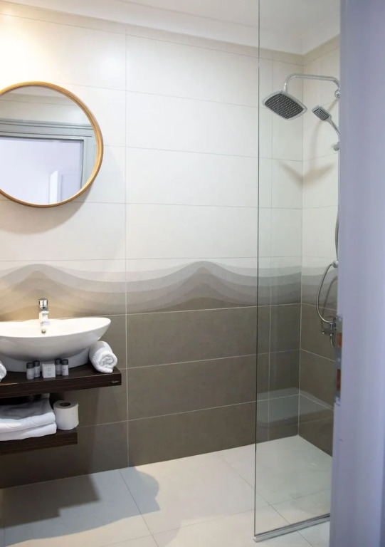 Efruze Otel