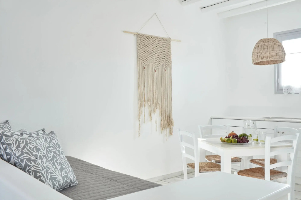 Mr and Mrs White Paros Suites & More