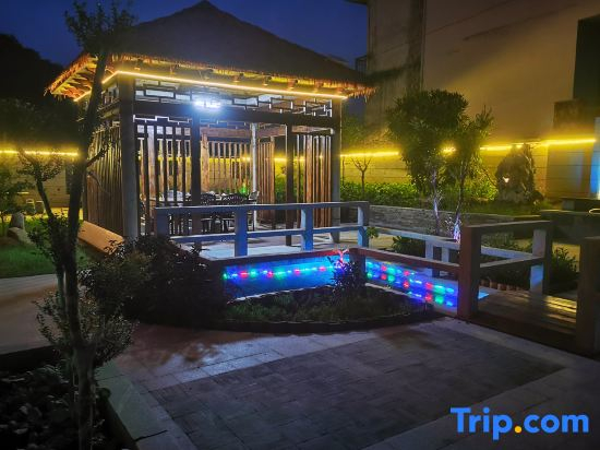 Yirenge Homestay (Lushan Xihai Branch)
