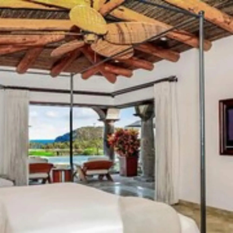 Exclusive Holiday Villa With Private Pool and Beachfront Location, Cabo San Lucas Villa 1018