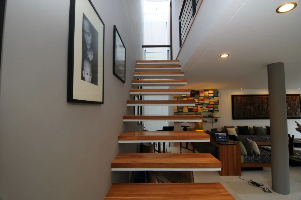 Villa Rio - Contemporary 2BR Villa in Downtown Seminyak