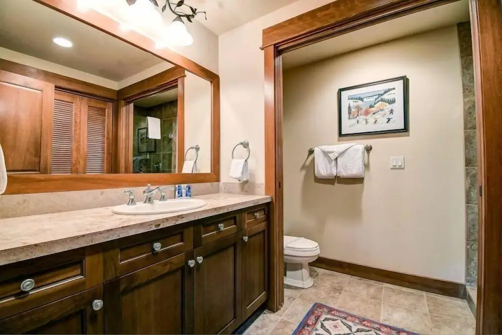 Premier 4 Bedroom Ski in, Ski out Lone Eagle Condo With the Best Access to Skiing in Keystone