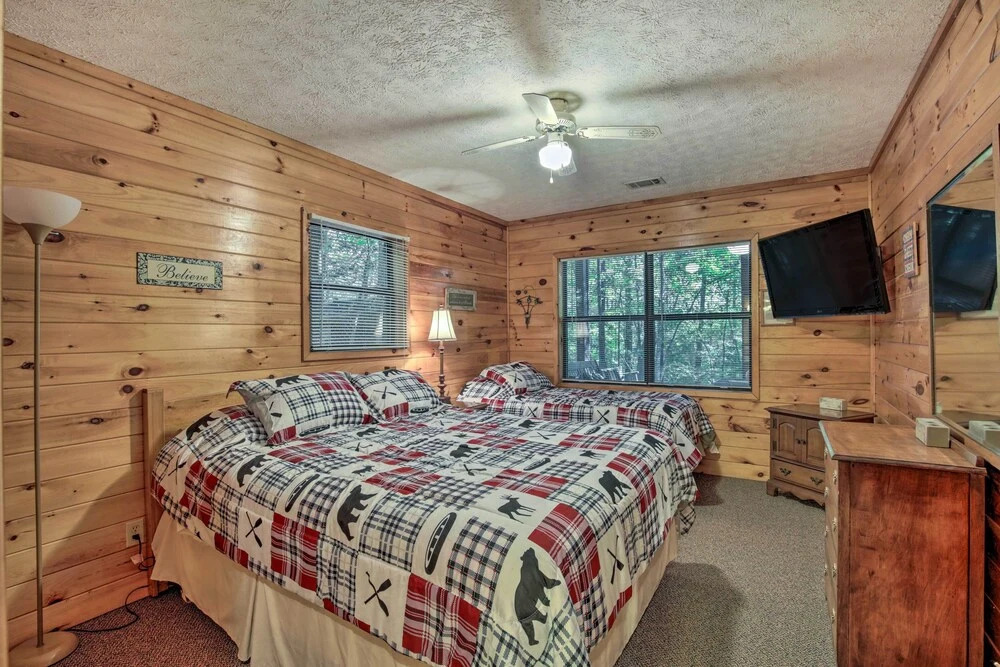 Blairsville Cabin w/ Private Hot Tub!