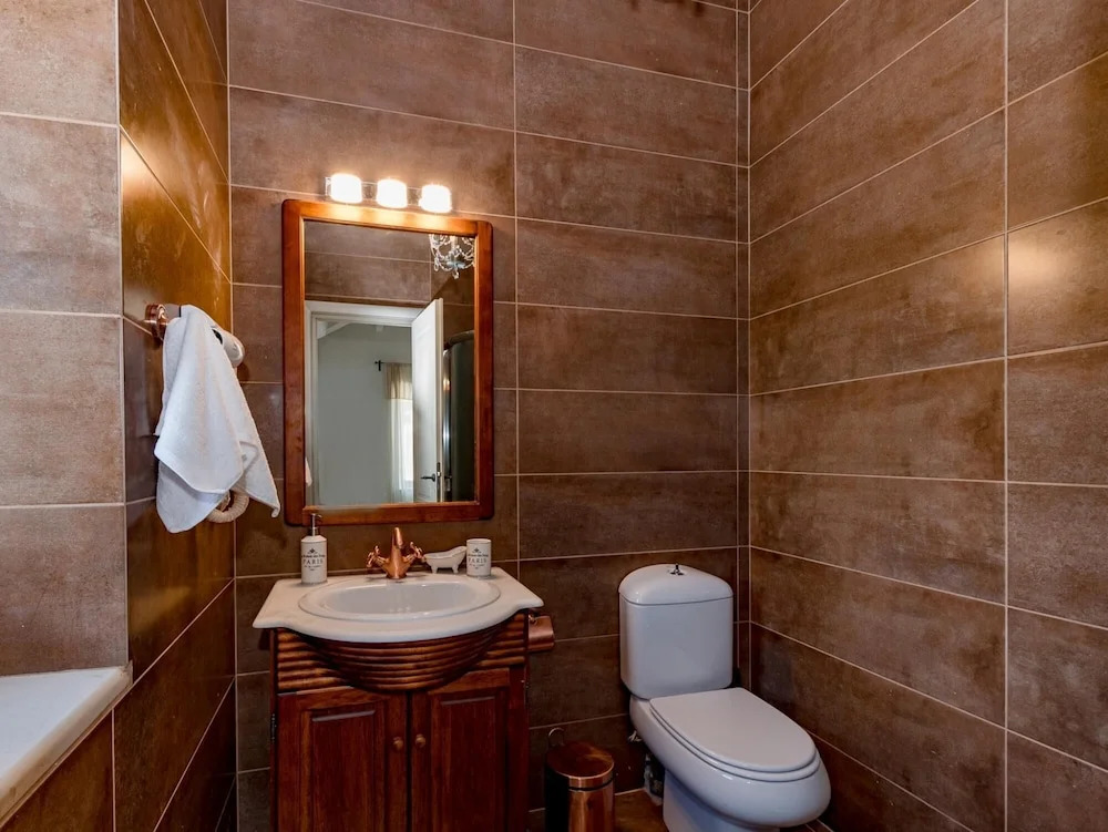 Zante Soleil - High-end Stone Villa With 4BD