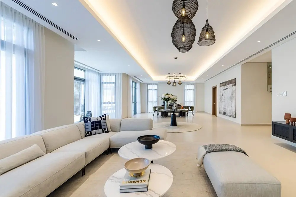 Luxurious 5 Bed Villa 60B Palm Jumeirah