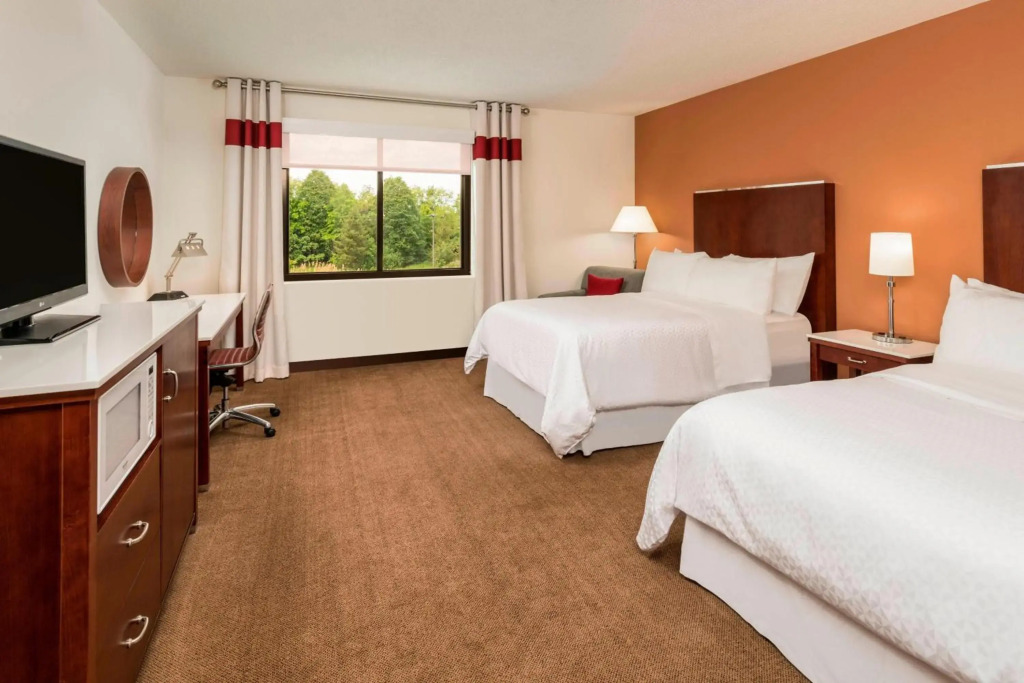 Four Points by Sheraton Boston Logan Airport Revere