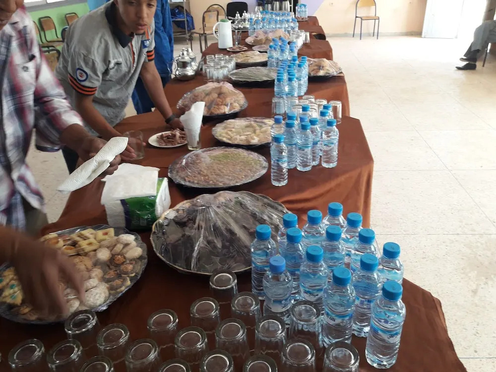 Auberge jnane dar diafa se trouve au centre de tamegrouteface de la bibiotheque