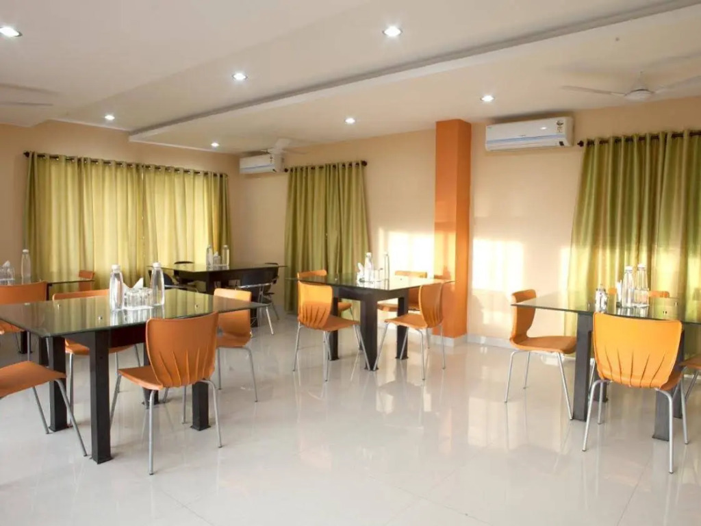 ZO Rooms Madhapur Inorbit Mall