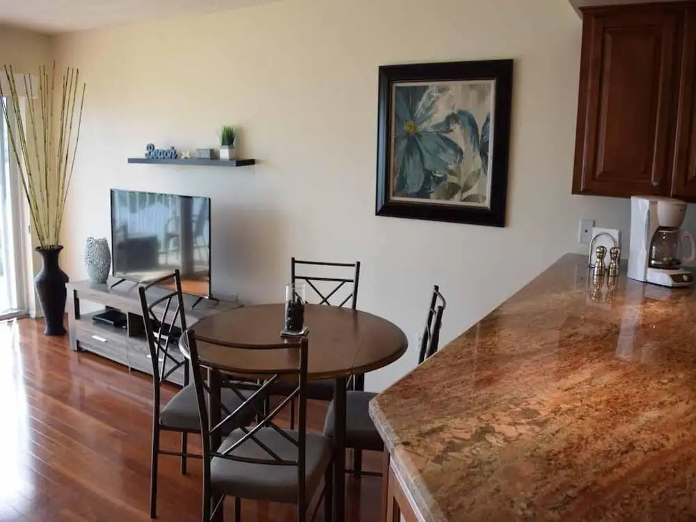 West Bay Cove 208
