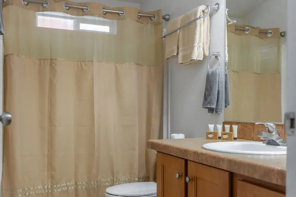New Listing! Newly Furnished - Hot Tub & Deck 3 Bedroom Home