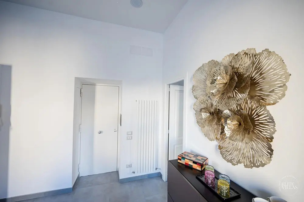 Poerio 98 Luxury Apartment