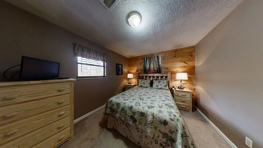 Heaven's Door 2 Bedroom Cabin by RedAwning