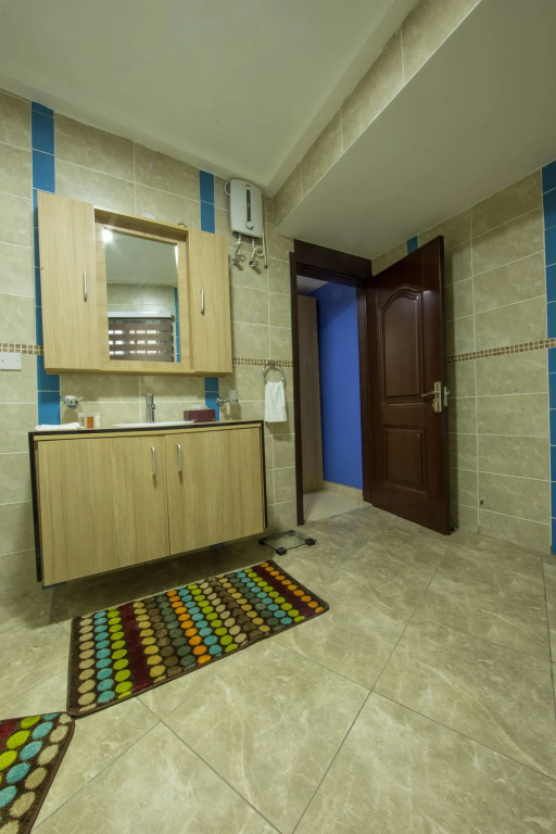 Bays Lodge, Accra