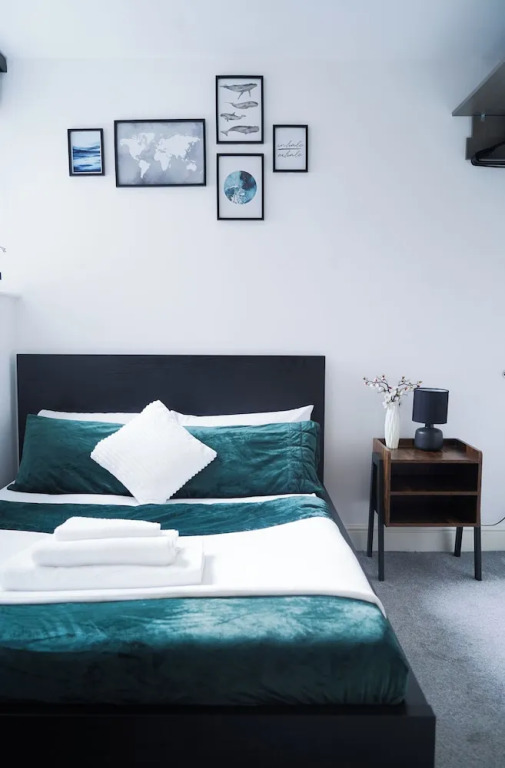 40percent off Monthly /2 Bedroom apt / City Centre