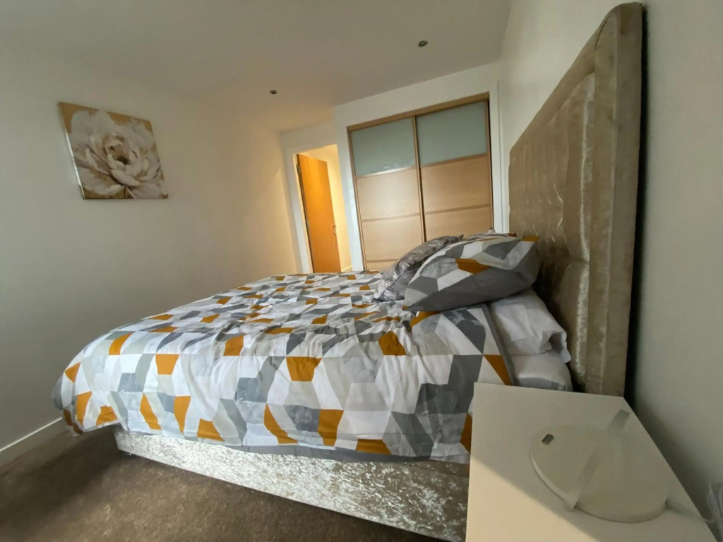 Secc/Hydro Modern 6Th Floor 2Br Apartment, Great Views & Free Parking