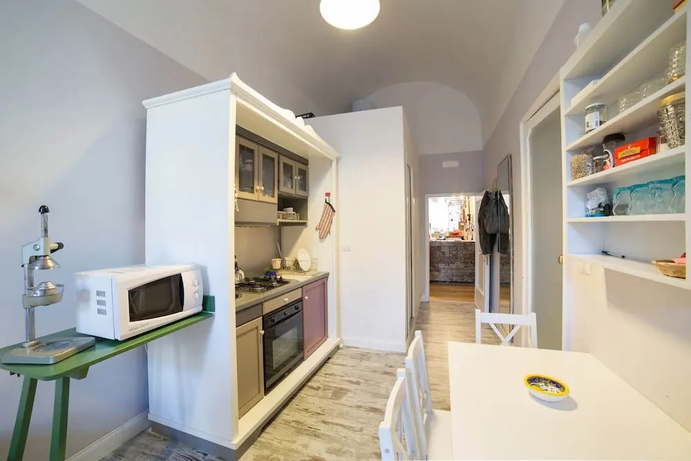 The Bellini House by House In Naples