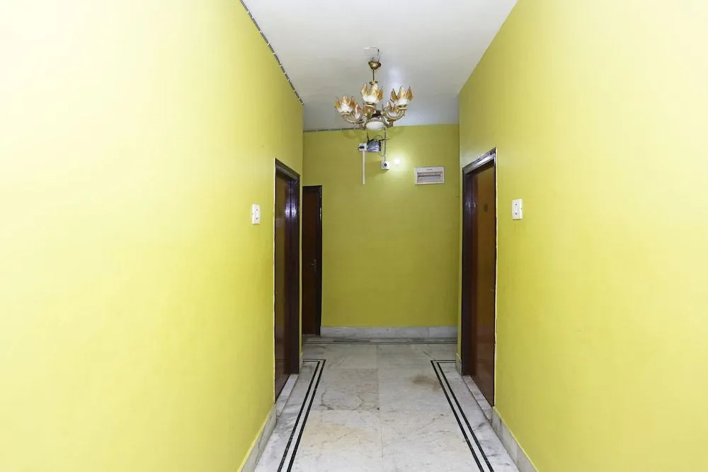 OYO 13568 Debalay Guest House