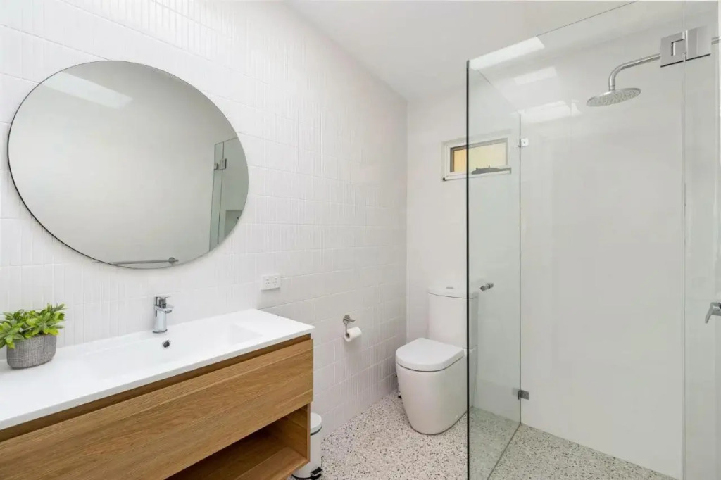 Golden Sands Pet Friendly 2 Mins Walk to Beach