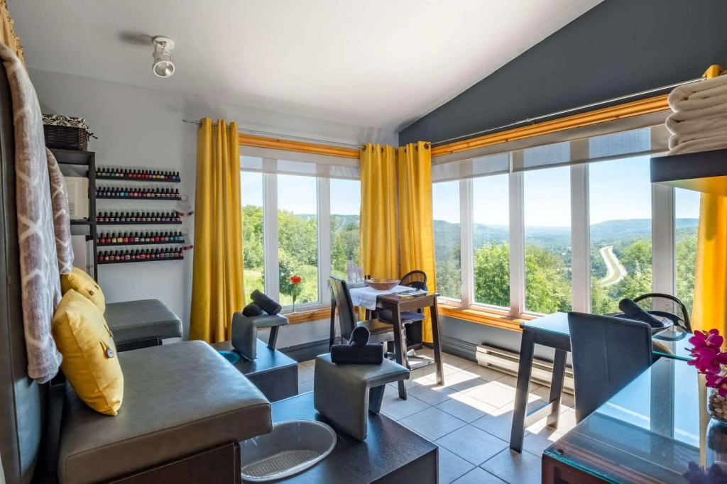 Mont Gabriel, Sainte-Adèle, a Tribute Portfolio Resort