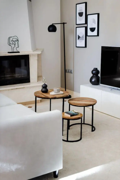 Upstreet Convenient 2bd Apartment