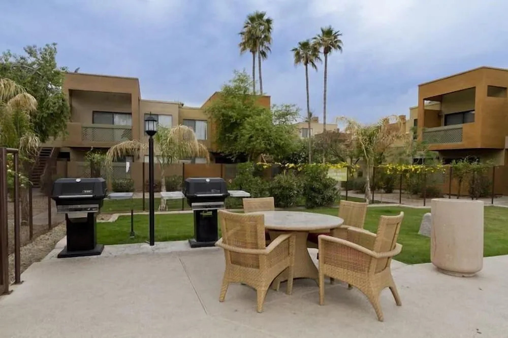 Hangout By Signature Vacation Rentals
