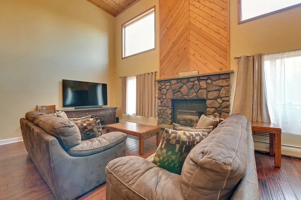 < 1 Mi to Hunter Mtn Skiing: Family-friendly Stay!