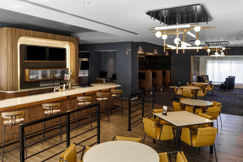 Courtyard by Marriott Indianapolis Fishers