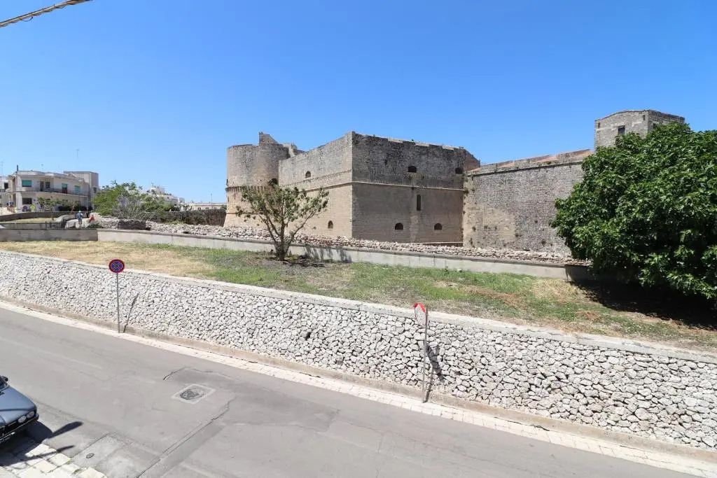 Casa Paola Modern Comfort and Castle Views in the Heart of Otranto
