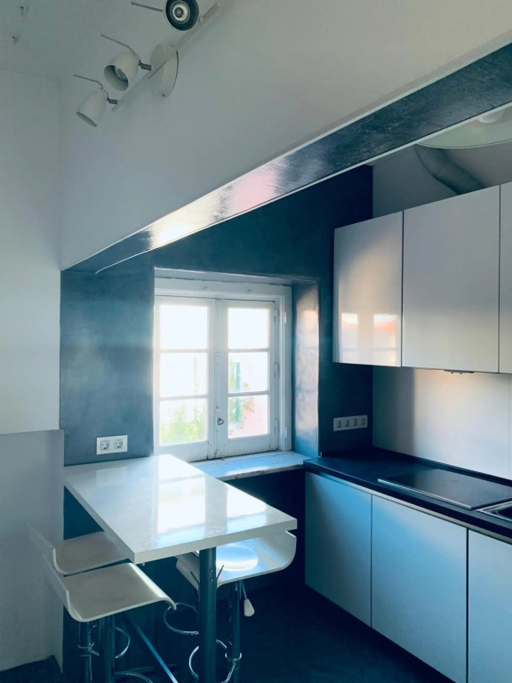 Restelo House