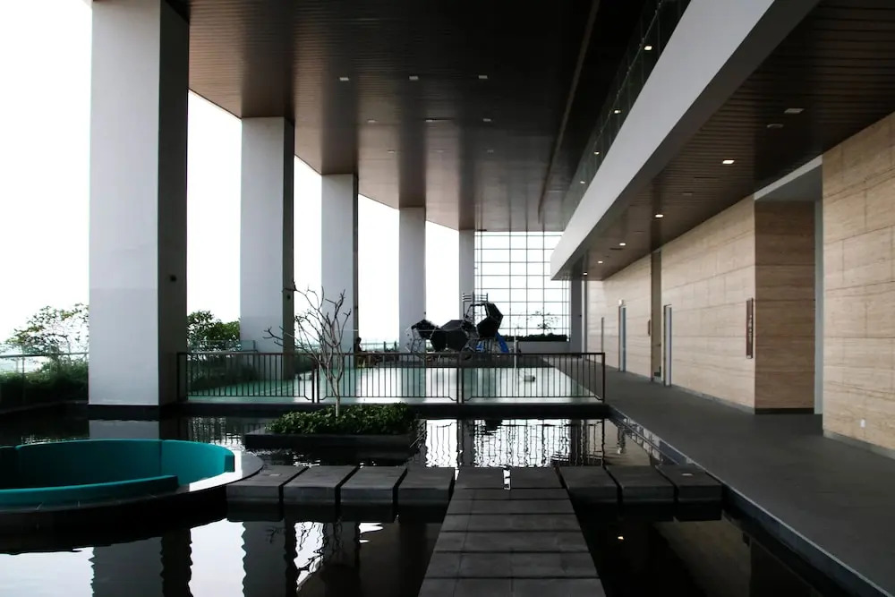 Victoria Home Azure Residence