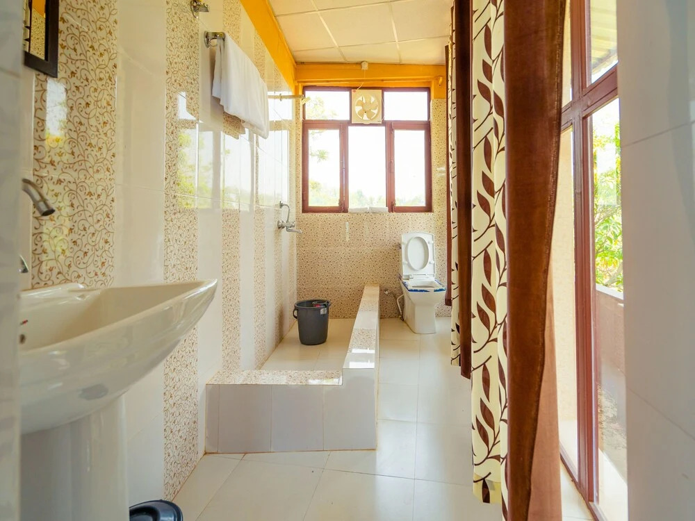 OYO 12429 Home Vintage 3BHK Villa Library Road
