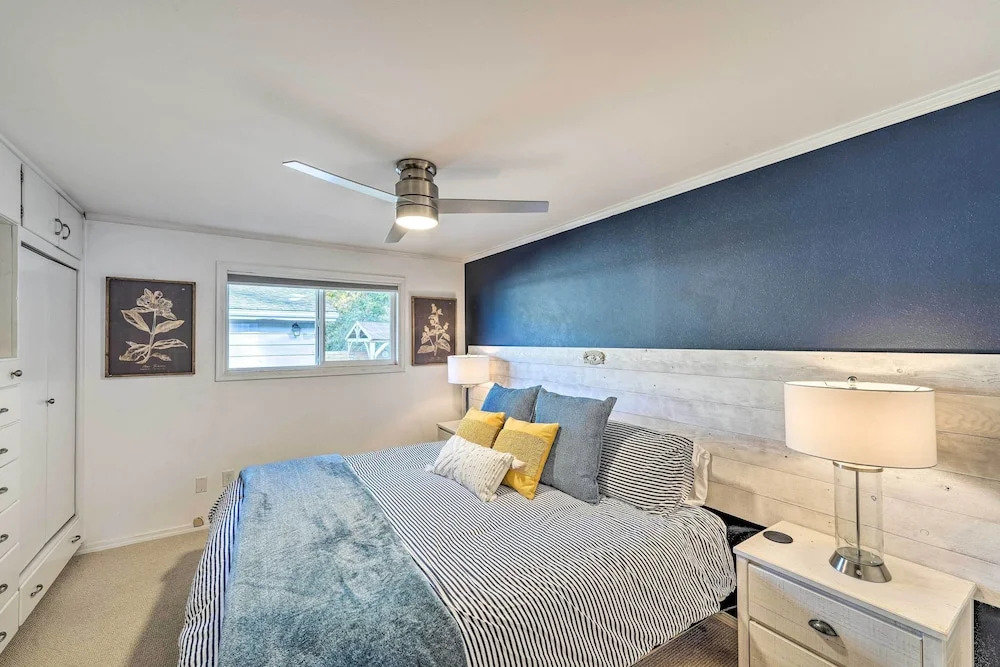 McKees Beach House w/ Ocean Views, Hot Tub