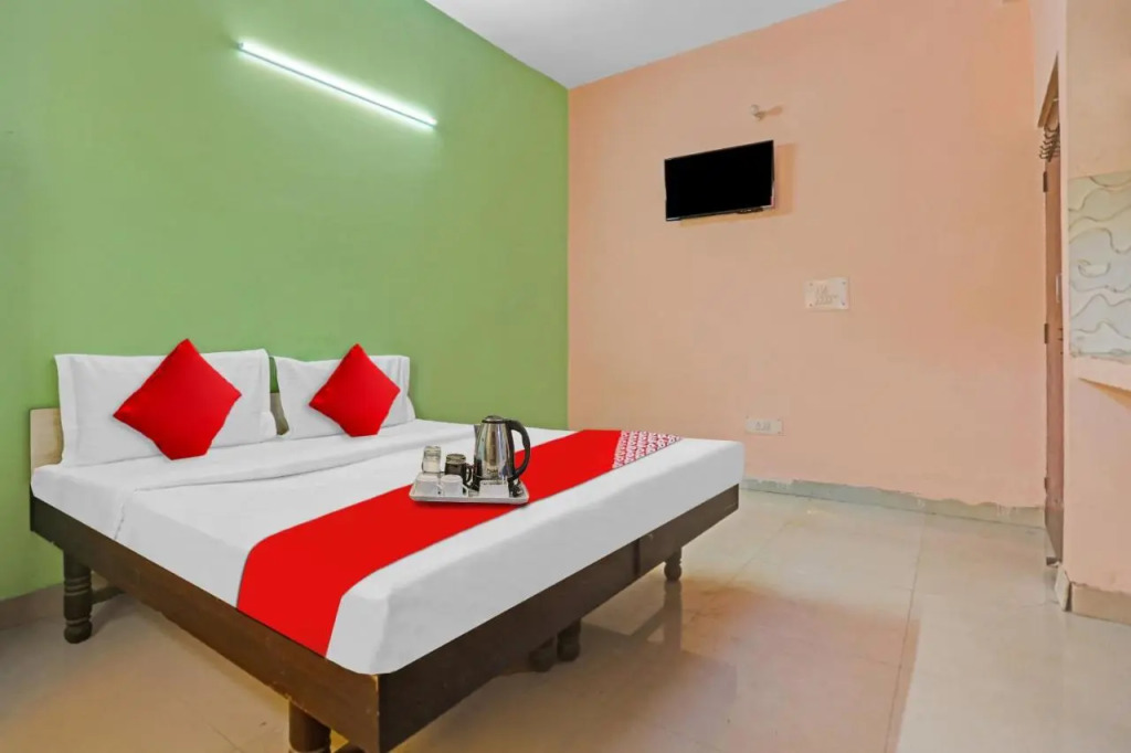 OYO Flagship 701876 Second Home Guest House
