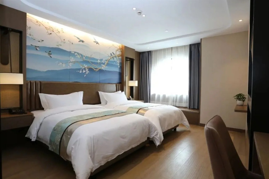 Shanghai Huhua International Hotel