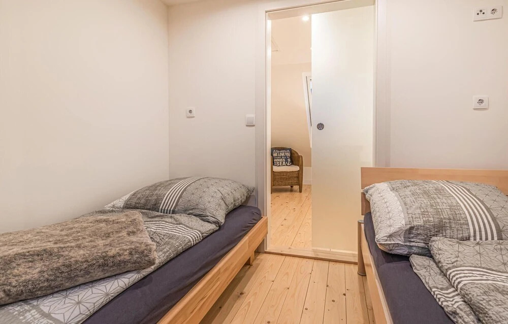 3 Bedroom Cozy Home In Friedrichskoog