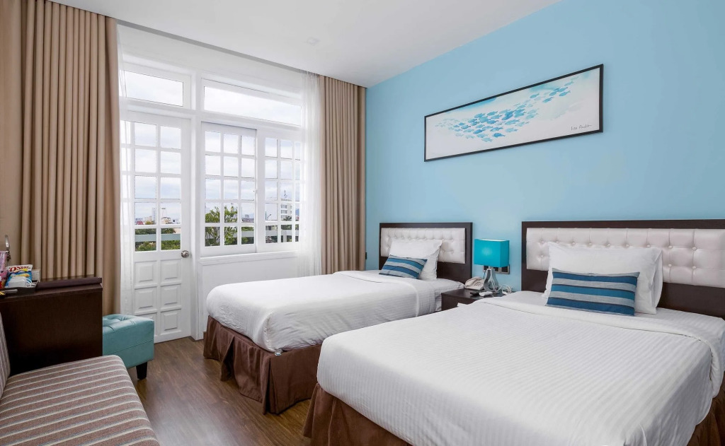 Flora Beach Hotel & Spa