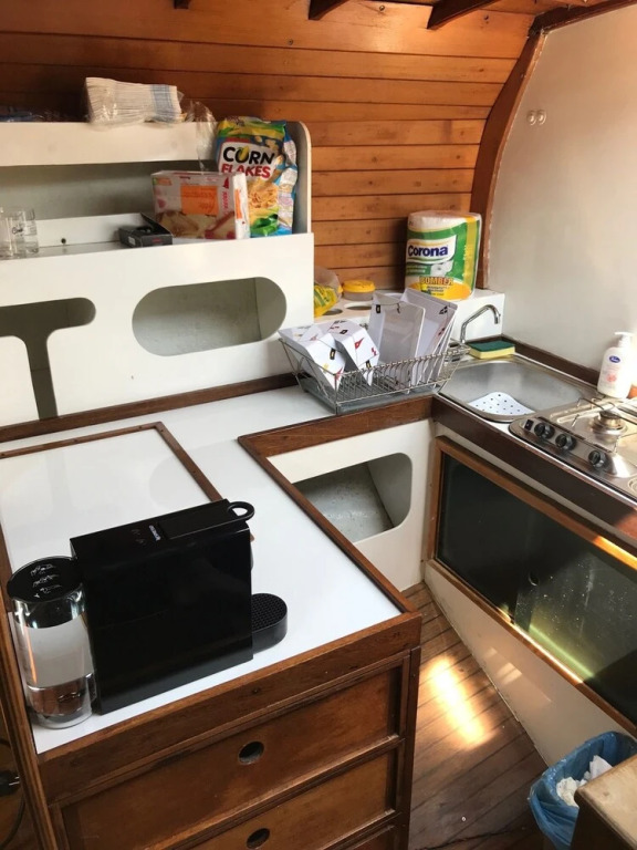Boat, Sleep & Tours EHoa