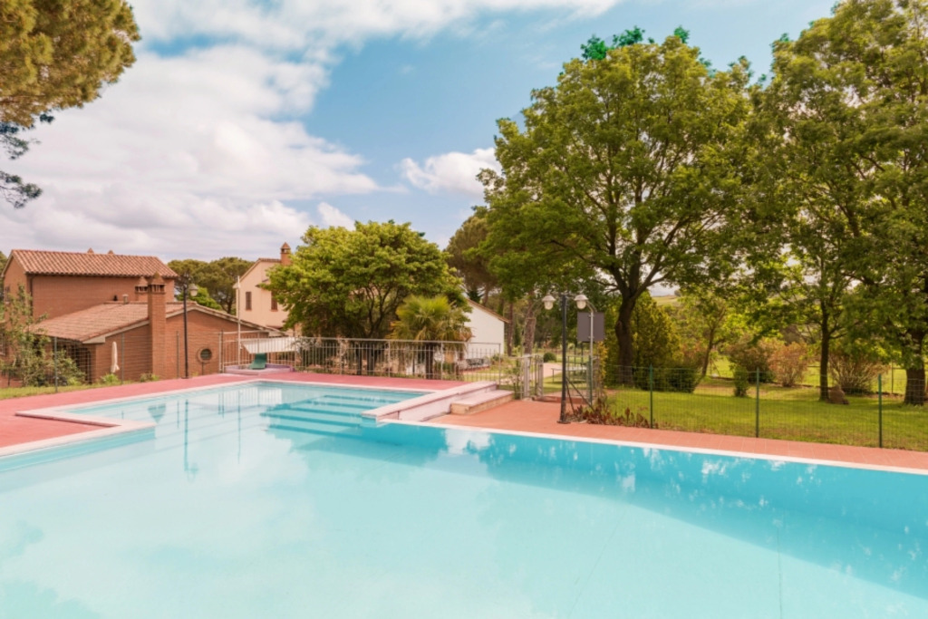 Myrtle apt With Shared Pool