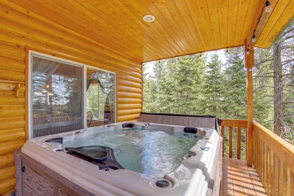 Duck Creek Village Cabin Near National Forest