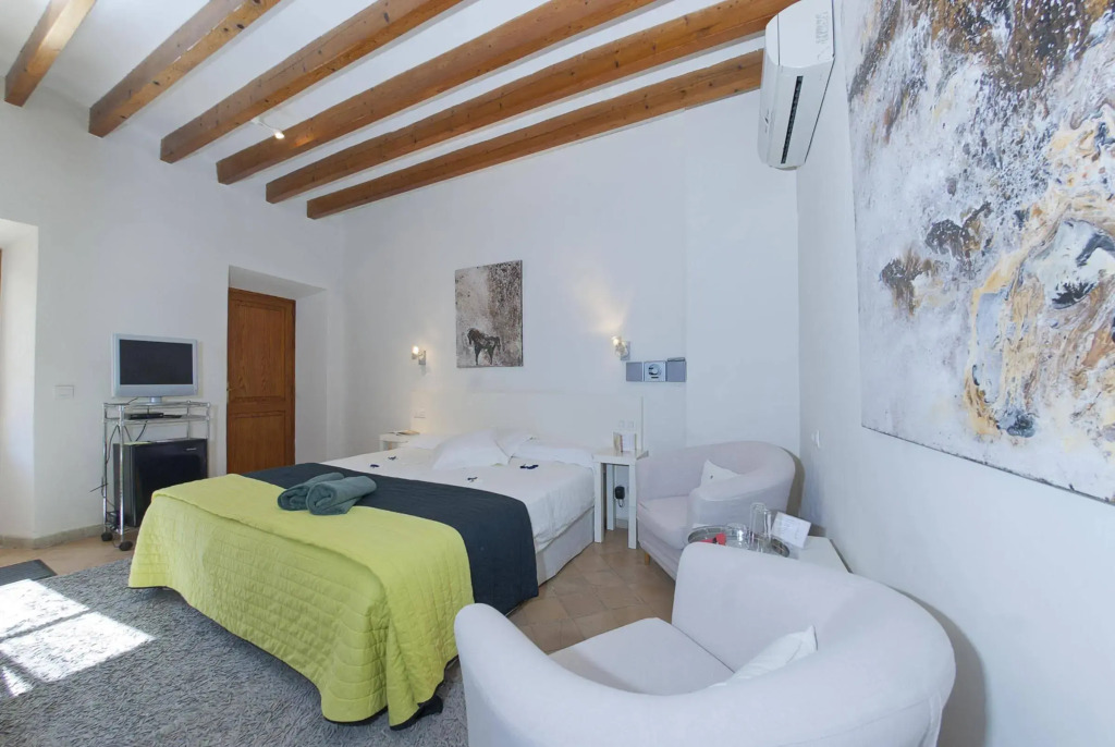 Fornalutx Petit Hotel - Bed & Breakfast