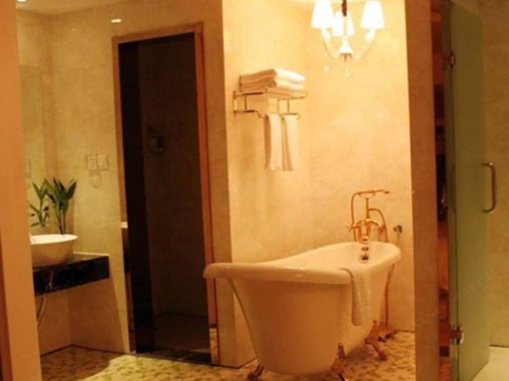 Lingshang Hotel
