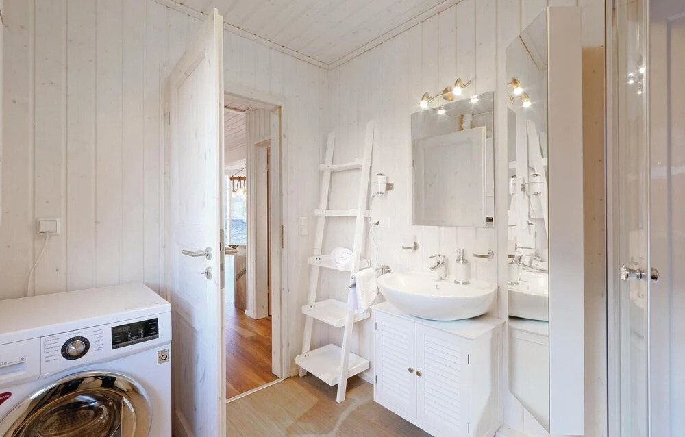Beautiful Home In Zerpenschleuse With Sauna