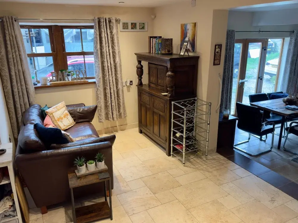 Sleeps 4 - Old Farmhouse - Near Pendle Hill