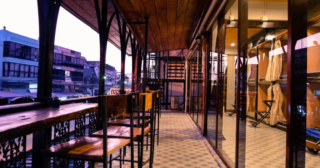 Grace Hostel & Cafe